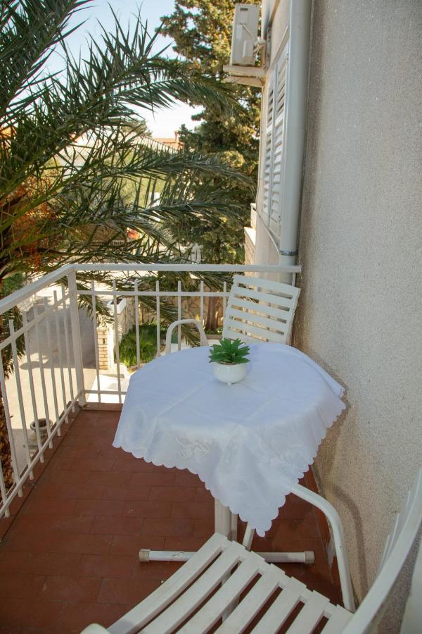 Royal Rooms Novalja Exterior foto